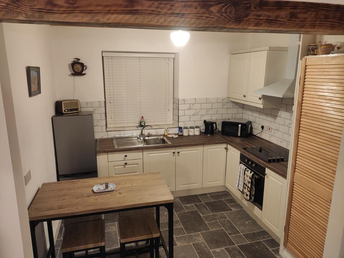 White Barn Cottage Clonmany Exterior foto