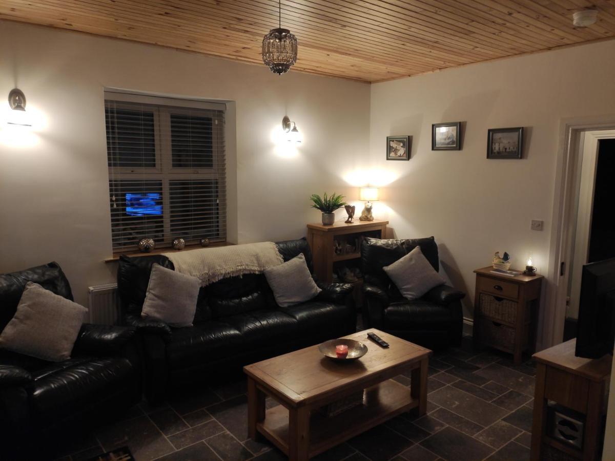 White Barn Cottage Clonmany Exterior foto
